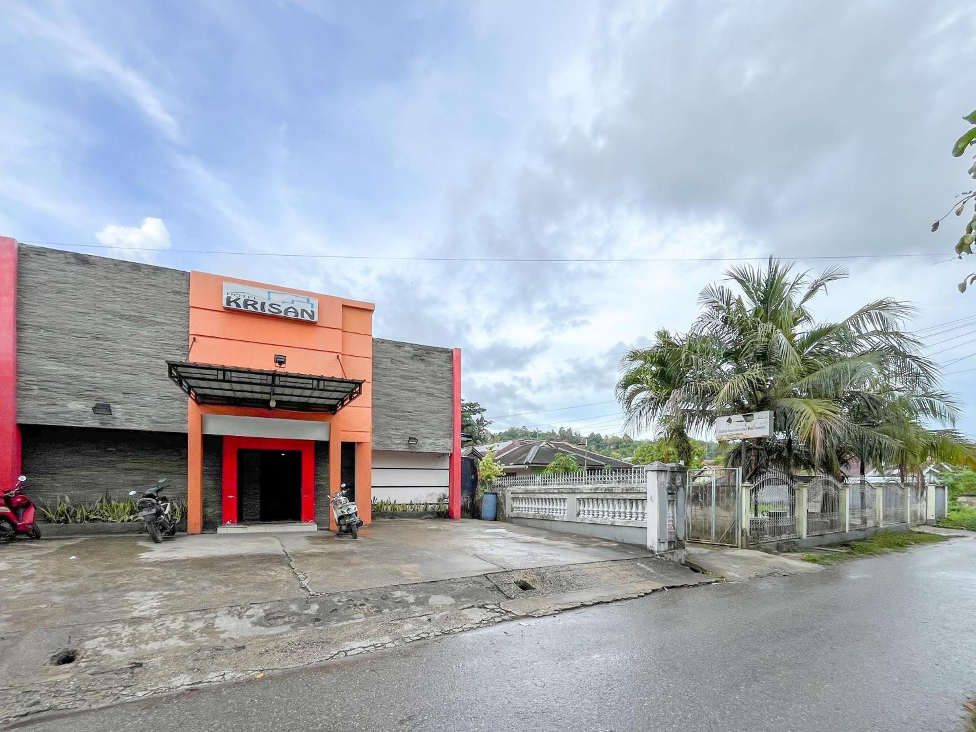 Reddoorz At Krisan Kendari Pulupanda Exterior foto