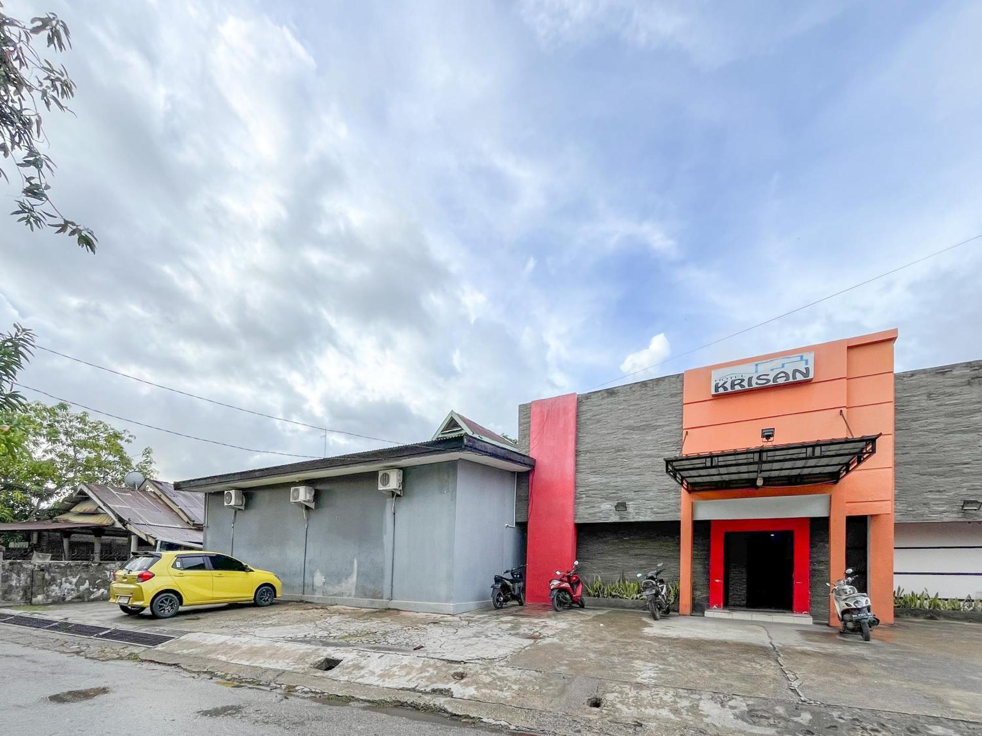 Reddoorz At Krisan Kendari Pulupanda Exterior foto